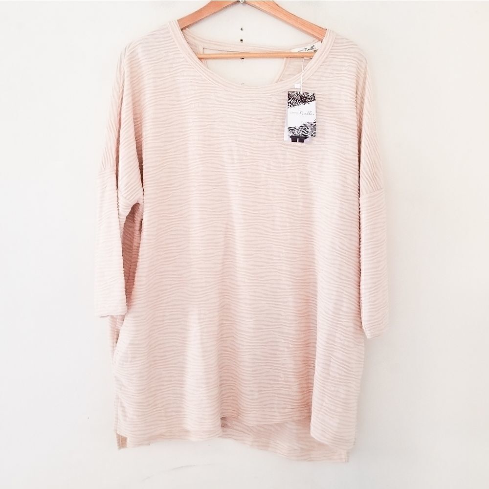 Simply Noelle textured top w/pockets oversized